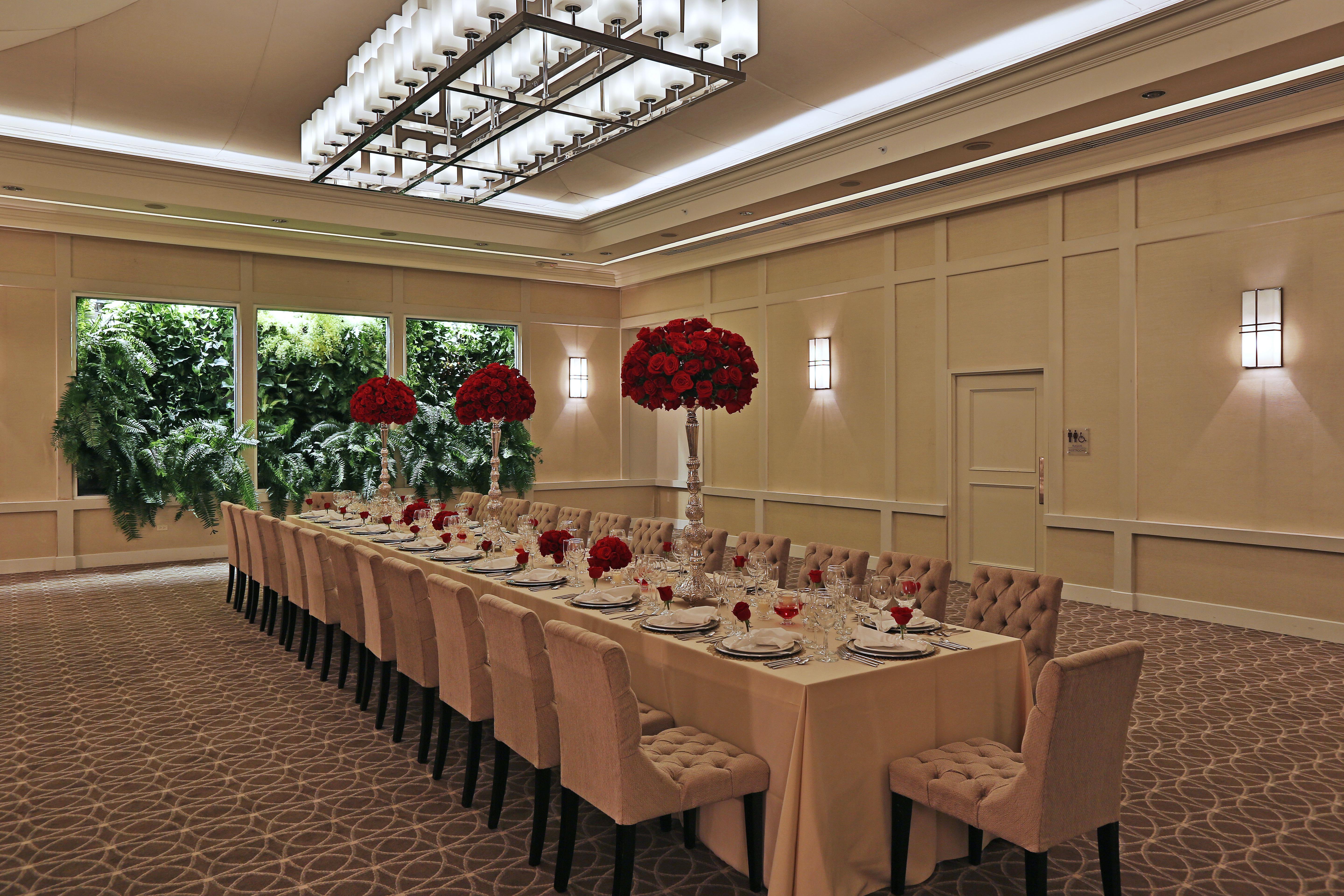 Bristol Panama, A Registry Collection Hotel 外观 照片 A long table set for a banquet