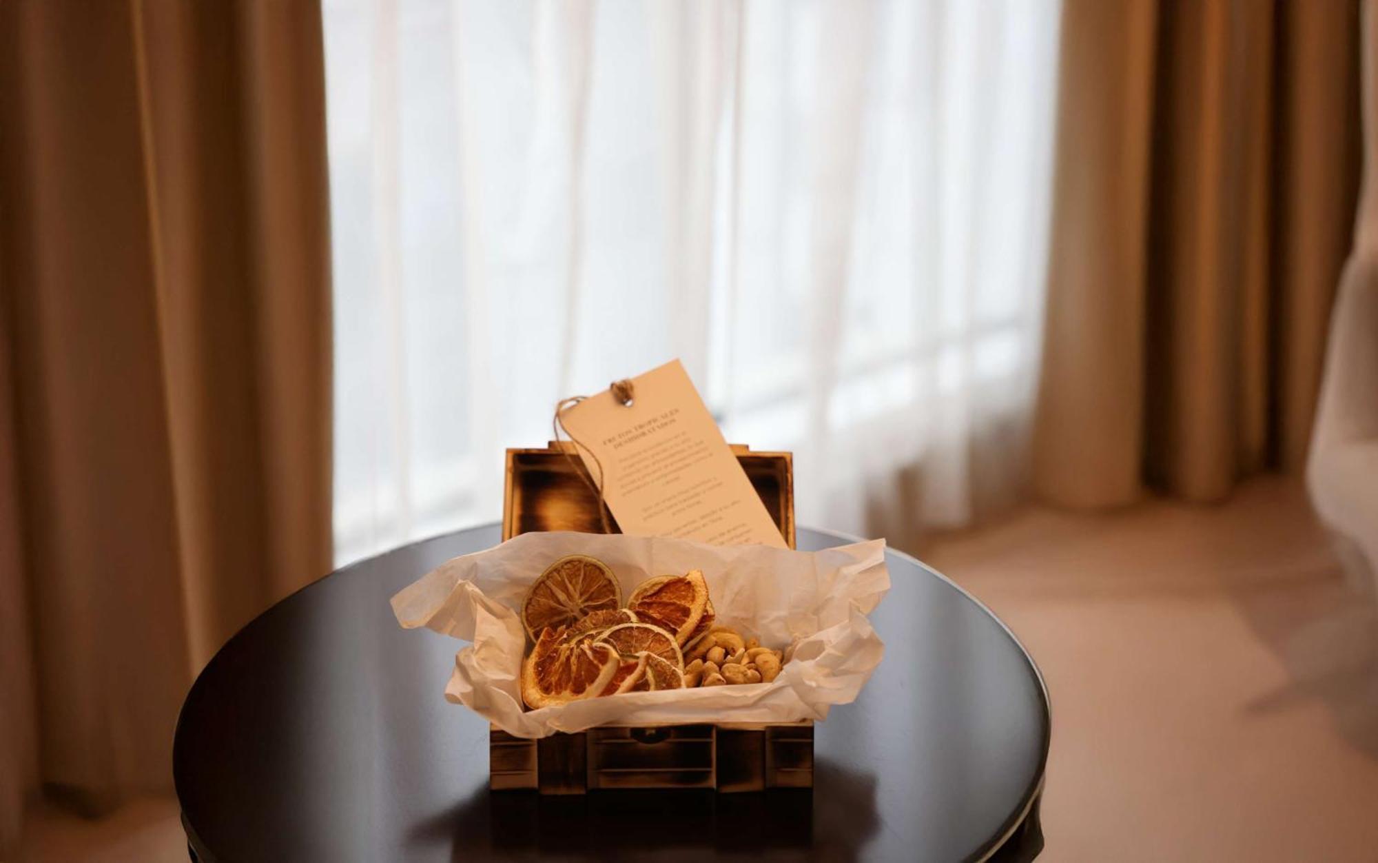 Bristol Panama, A Registry Collection Hotel 外观 照片 A turndown service tray